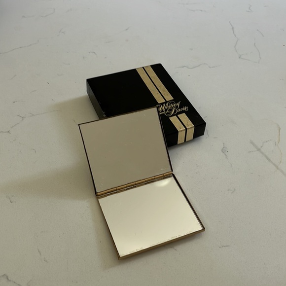Whiting & Davis compact mirror in original box in pristine condition. Unused - Picture 2 of 2